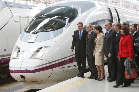Personalidades y ciudadanos tras la llegada del AVE a M&aacute;laga (II)