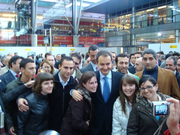 Personalidades y ciudadanos tras la llegada del AVE a M&aacute;laga (II)